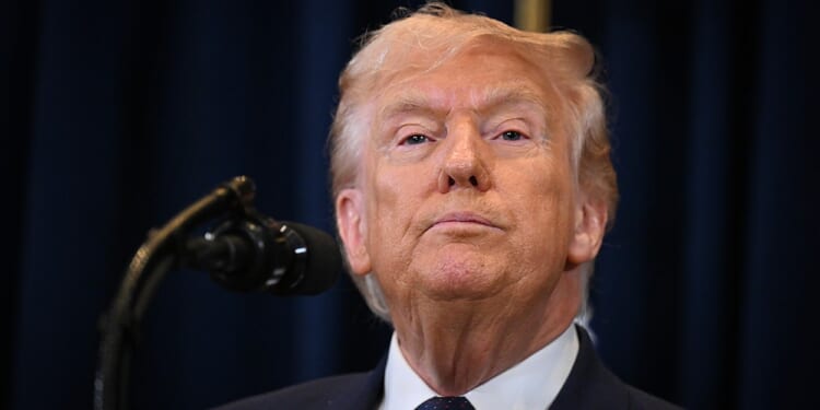 Trump Slams Dems for Shutting Down DHS Amid Terrorism Threats