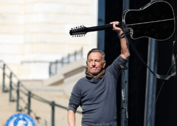 Trump urges his supporters to boycott Bruce Springsteen concert tour