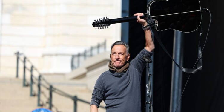 Trump urges his supporters to boycott Bruce Springsteen concert tour