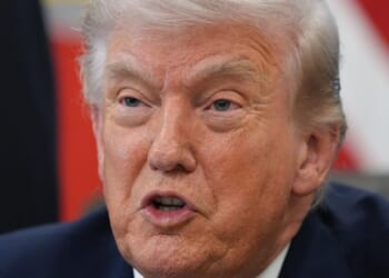 Trump plans to sign order to pay all DHS employees