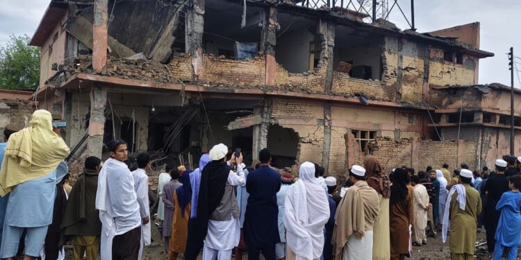 China says peace talks between Afghanistan and Pakistan are advancing