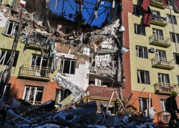 Russian attacks kill 4 as Ukraine drones target oil infrastructure