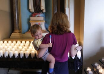 U.S. Catholics see 38% surge in adult converts over Easter weekend: Analysis