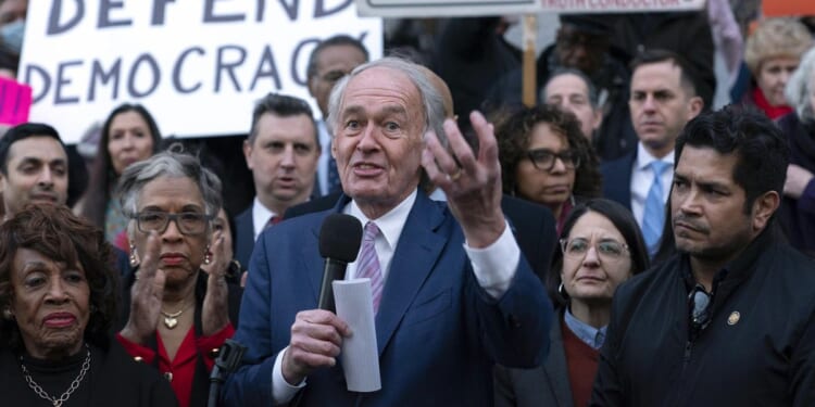 Sen. Markey says Trump’s impeachment must ‘be the Democratic agenda’