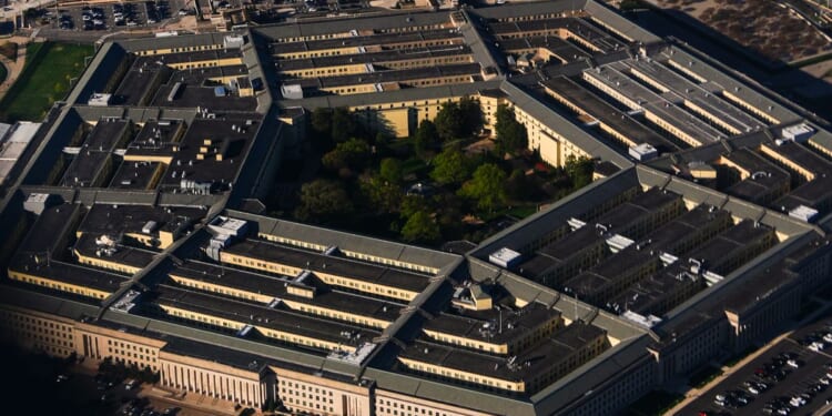 Federal judge finds Pentagon is violating court order to restore access to reporters