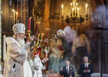 Russia and Ukraine say they’ll observe weekend ceasefire for Orthodox Easter holidays