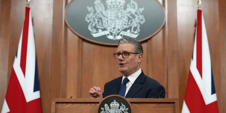 Starmer, Trump discuss reopening Strait of Hormuz with ‘military capabilities’