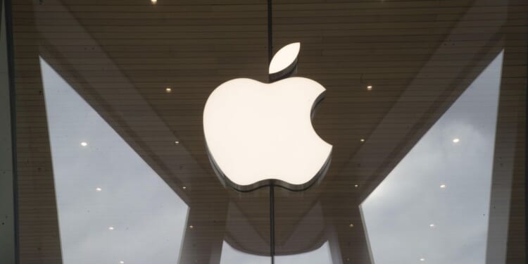 Pioneering union Apple store in Baltimore area to close