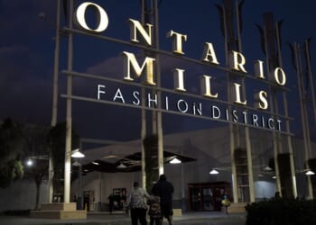 Fires in Ontario, California: First warehouse, then mall