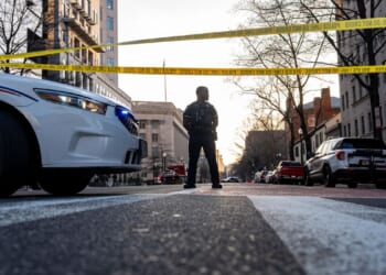 Triple shooting in D.C. kills one, injures 2