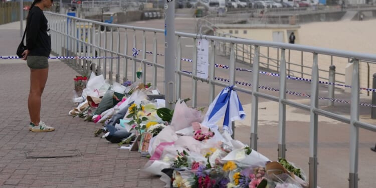 Antisemitic attacks in 2025 led to highest number of fatalities in 30 years, study finds