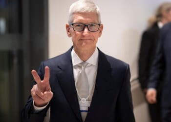 Tim Cook will step down as Apple CEO and hand reins over to the iPhone maker’s hardware leader