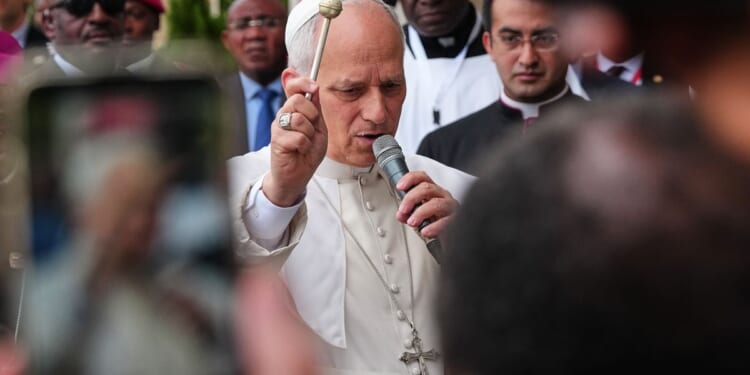 Pope calls for justice and closing income gap in Equatorial Guinea Mass with presidential family