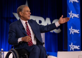 Houston changes ordinance limiting cooperation with ICE after pressure from governor