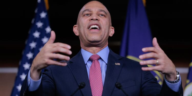 As Trump Seeks Iran Deal, Congress Wants Say on Foreign Policy