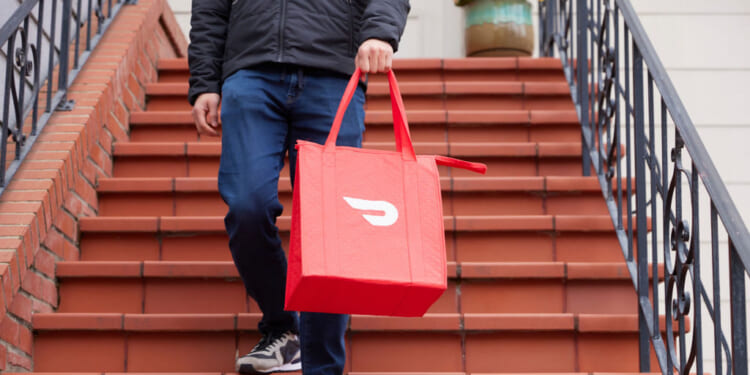 Cocky Anti-MAGA DoorDash Driver Begs for Help After Hateful Comments Leave Him Canceled