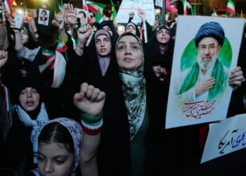 Iran holds off on U.S. peace proposal