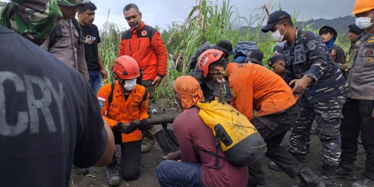 Bodies retrieved from Indonesian volcano after eruption kills 3 hikers