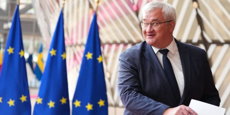 Russia and Ukraine trade blame for continued fighting as U.S.-brokered ceasefire nears its end