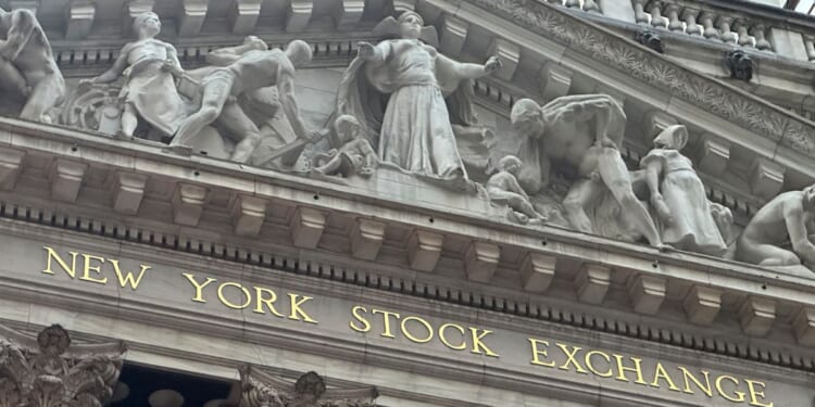 Oil prices rise as the Iran war drags on, but U.S. stocks inch toward more records