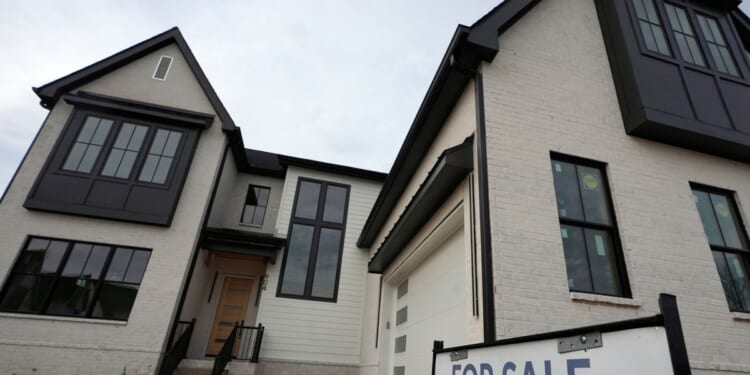 U.S. home sales flat in April as lackluster spring homebuying season lurches forward