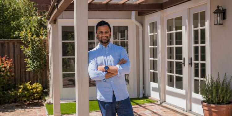 Tech entrepreneur bets Silicon Valley wants a Democratic congressman who sounds like Bill Clinton
