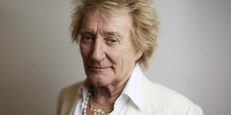 Rod Stewart calls Trump a ‘ratbag’ to King Charles