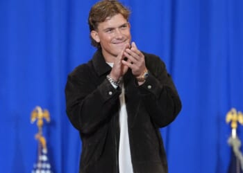 Giants teammates split as Jaxson Dart introduces Trump at New York rally