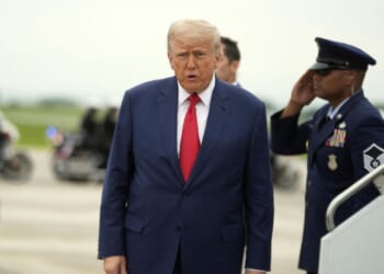 In rare move, Trump to hold Cabinet meeting at Camp David