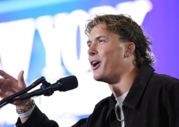 Giants QB Jaxson Dart addresses teammates over Trump introduction