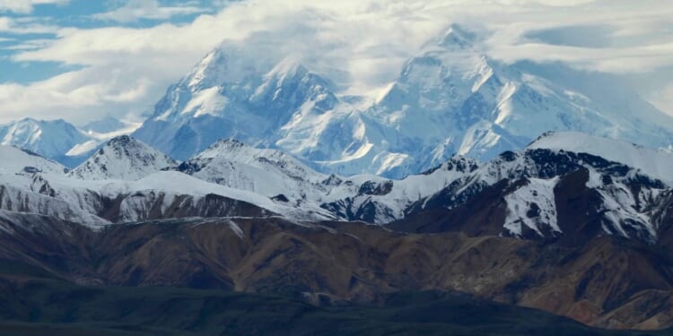3 climbers who fell near treacherous pass on Alaska’s Mount McKinley are dead, 1 rescued