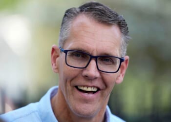 Trump jumps into 2 GOP governor primaries, backing Evette in South Carolina and Feenstra in Iowa