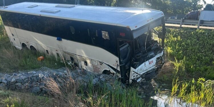 NTSB, Transportation Department probe Stafford County bus crash that left 5 dead, including 2 kids