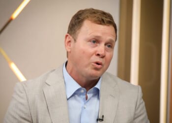 Wave of voter discontent carries Republican Spencer Pratt into striking distance of L.A. Mayor Bass