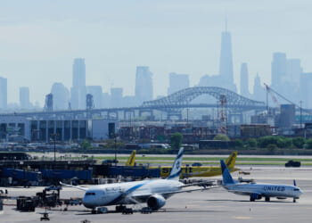 FAA investigating after United flight landing in Newark strikes light pole on New Jersey Turnpike