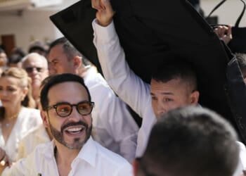 Pro-Trump candidate takes lead in Colombia’s presidential race with promise of crime crackdown