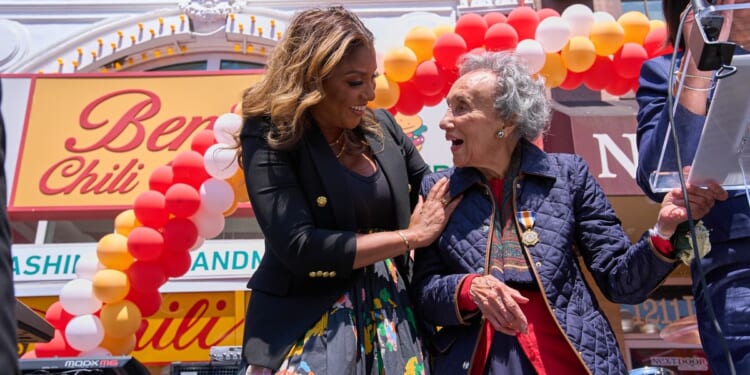Mystics to donate WNBA Commissioner’s Cup proceeds to Ben’s Chili Bowl Foundation