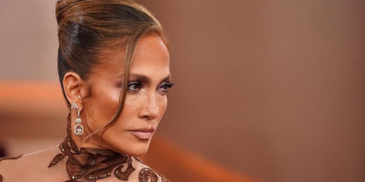 Jennifer Lopez delivers Pride month message, urges LGBTQ+ community: 'You deserve all 12 months'