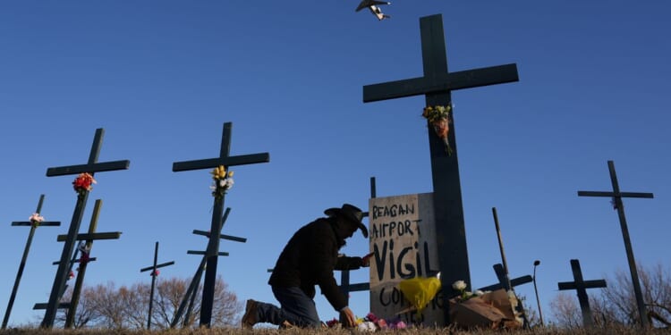 Alexandria unveils memorial for 67 victims of 2025 collision over Potomac River