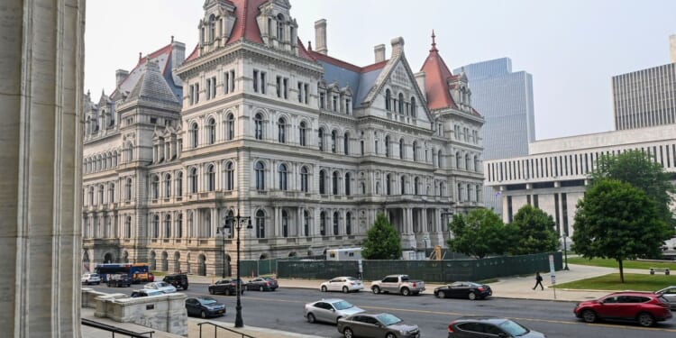 New York Democrats take first steps toward an aggressive 2028 redistricting plan