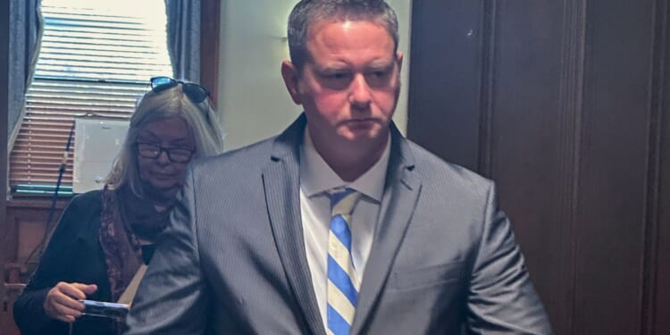 Ex-N.Y. trooper sentenced to at least 2 1/2 years in prison in chase that killed 11-year-old girl