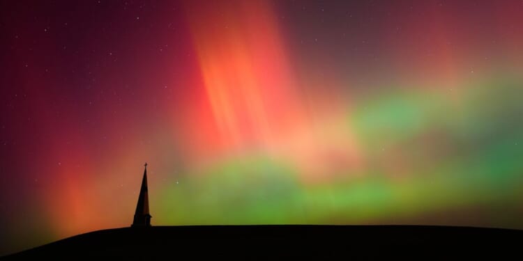 Northern lights will appear across 23 states and Canada due to geomagnetic storms