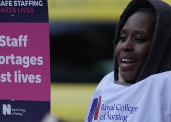 NHS emergency rooms in England linked to 300 deaths per week as waits surge to record highs