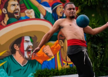 Celebrations clash with social tensions in Mexico on the eve of the World Cup