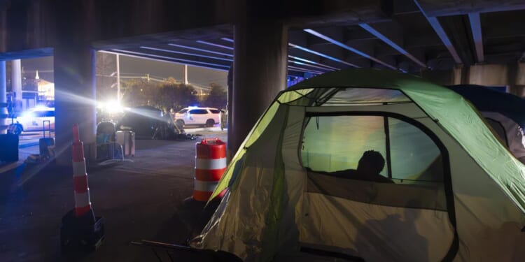 Louisiana passes anti-homeless bill that gives vagrants option of treatment or jail