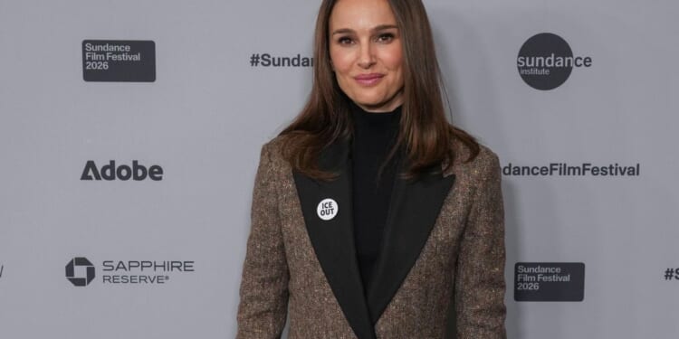 Natalie Portman, 350 people in film industry back Israeli director forced from French festival