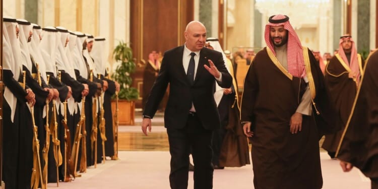 Saudi Arabia lifts 5-year ban on Lebanese imports, marking a thaw in Gulf-Lebanon ties