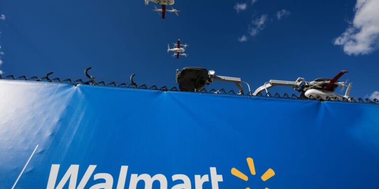 Walmart aims to expand drone delivery service in 2027
