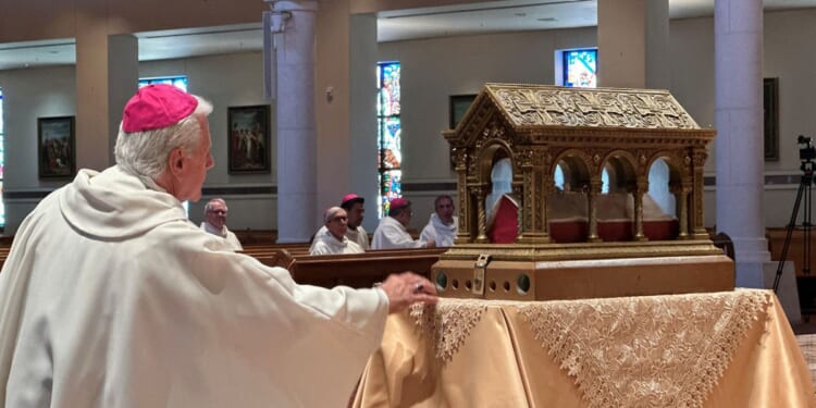 U.S. Catholic bishops consecrated nation to the Sacred Heart at gathering in Orlando