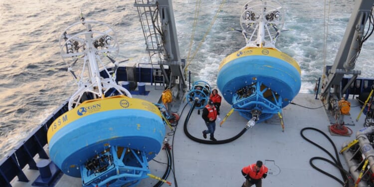 Lawmakers fight to stop the Trump administration’s dismantling of a $386M ocean observatory project